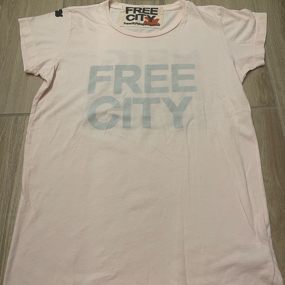 FREECITY Vintage Neighborhood Cotton Jersey Short Sleeve Shirt Pink Sz M